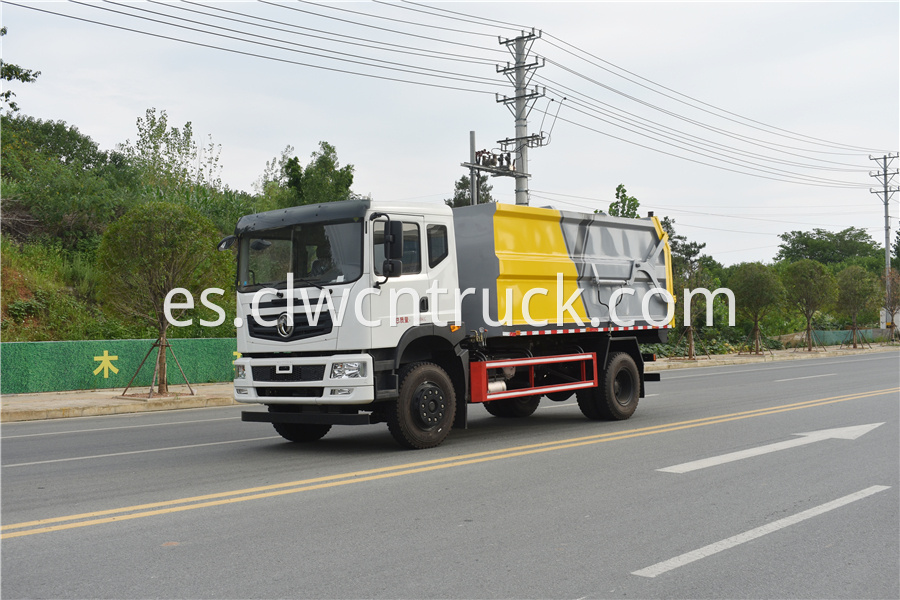 municipal solid waste collection truck